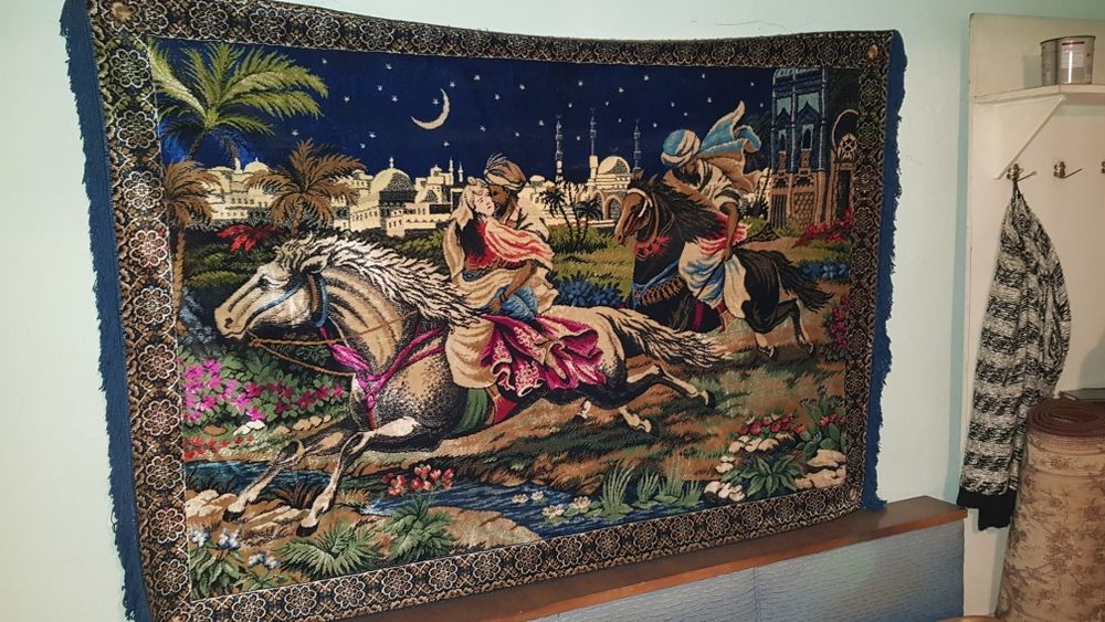 Carpetă cu răpirea din serai
