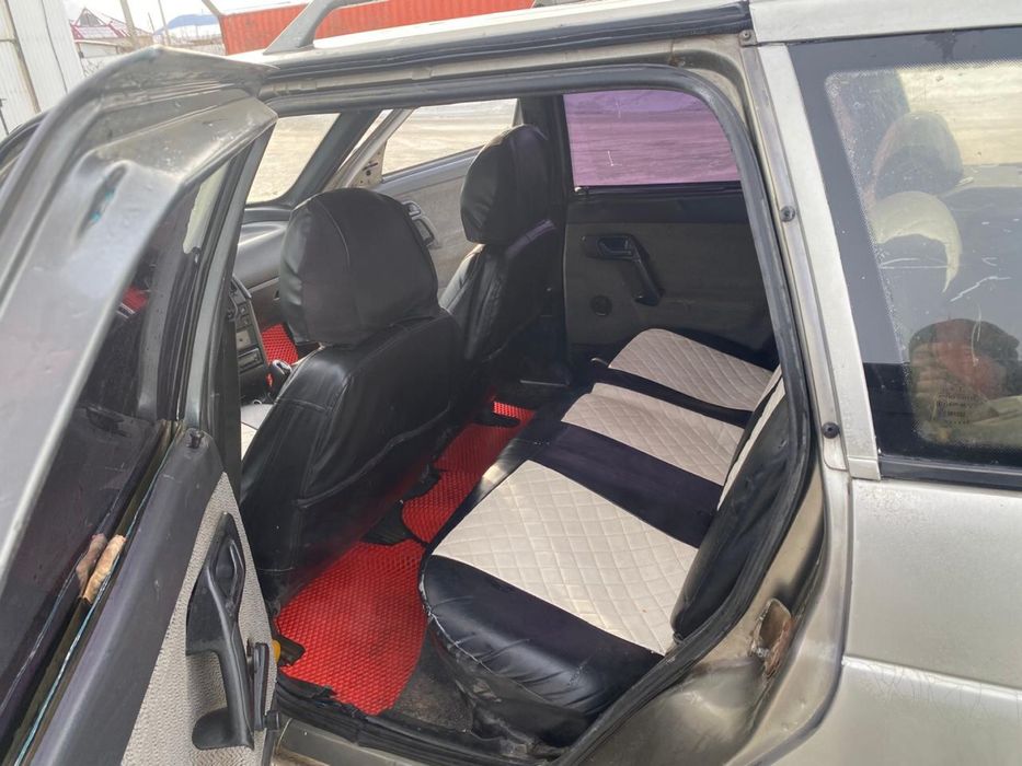 машина Ваз 2111