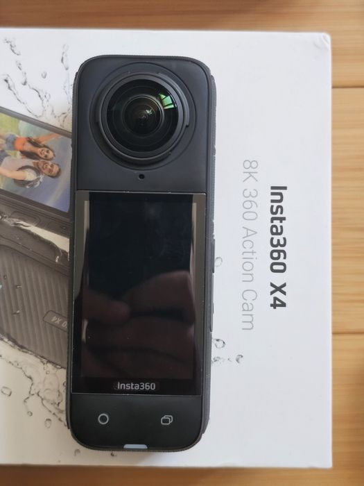 Insta 360 X4 8K Carcasa subacvatica 3 Acumulatori