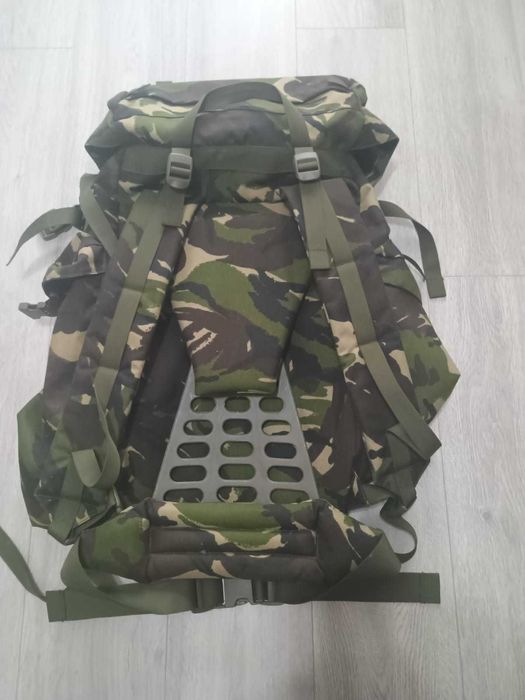 Vând rucsac militar