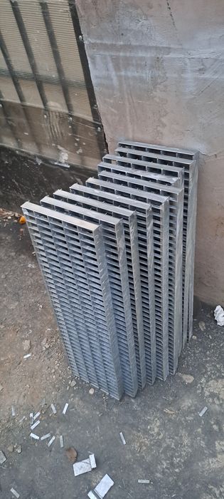 Trepte zincate 80x27