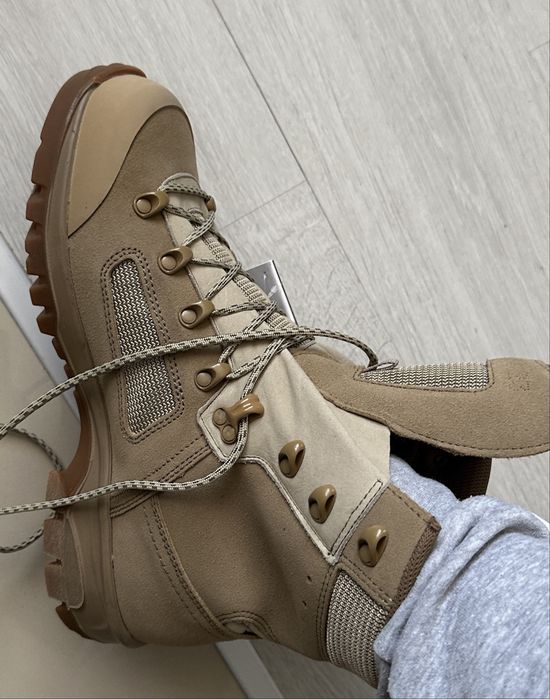 Vand bocanci militari Lowa Elite Desert