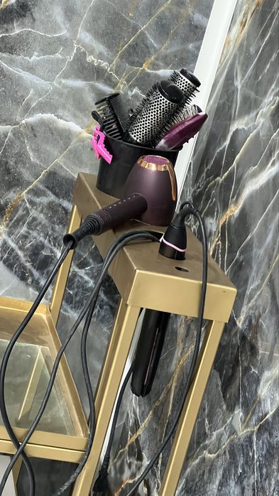 СРОЧНО Помащник для мастера