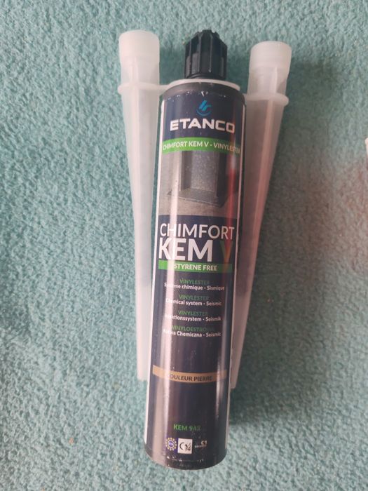 Silicon acrylic și ancoră chimică