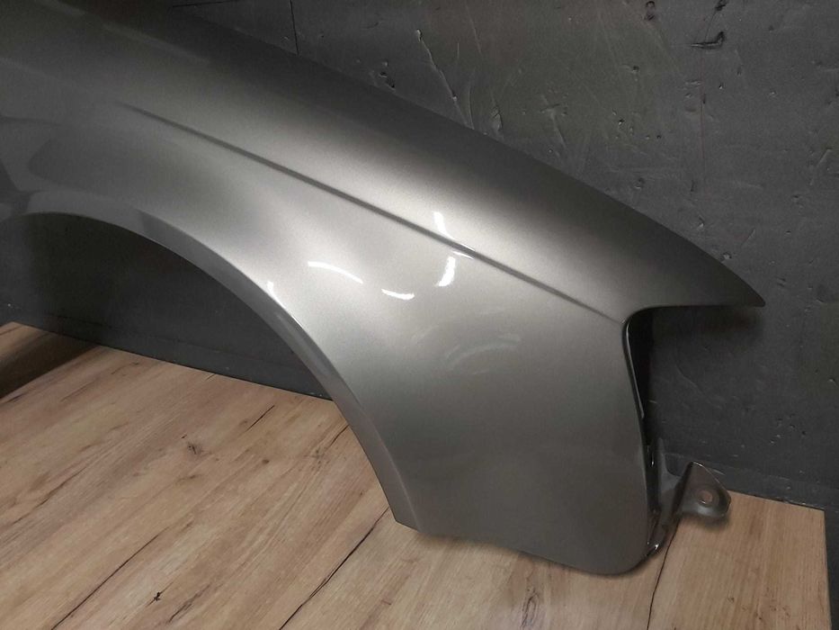 Aripa Fata Dreapta Audi A4 B7 An 2004-2008 (LY1Q (Auriu))