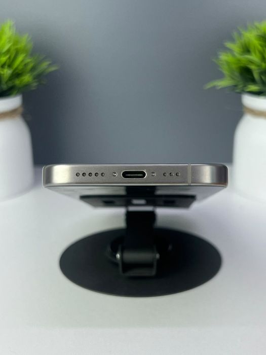 Телефон Apple iPhone 15 Pro 256GB