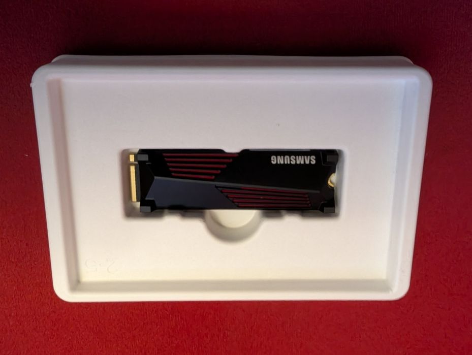 НОВ | 1TB Samsung 990 Pro with Heatsink | NVMe SSD диск Gen4 | и за PS5 ъпгрейд | масивен радиатор с RGB LED | DRAM кеш | скорост до 7450 MB/s