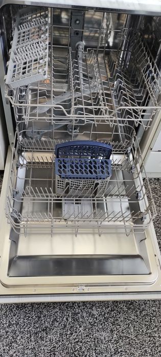 Посудомоечная машина Samsung модель: DW60R5050BB/WT