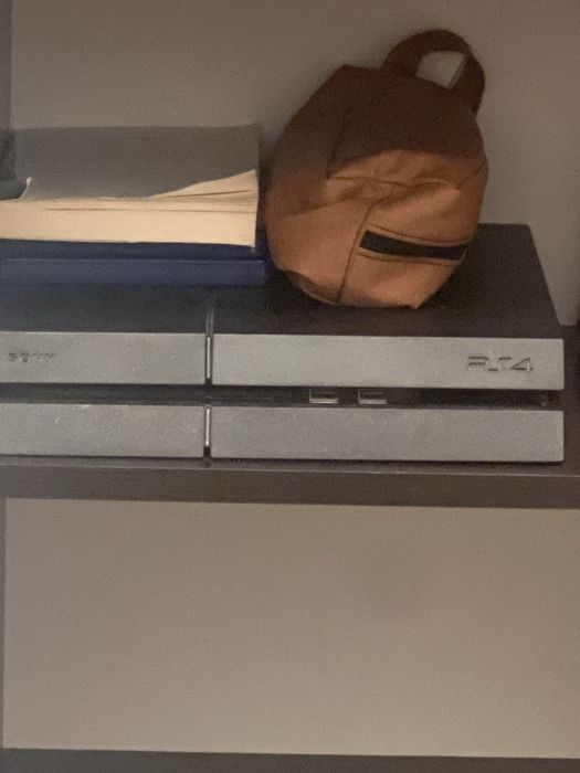 ps4 cu 2 jocuri