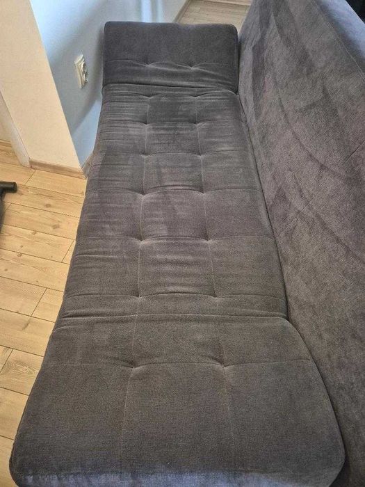 Canapea BoConcept gri petrol, extensibila – retapitata, design modern