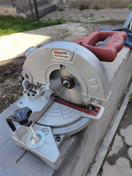 Пила торцовочная. Торцовка. Redverg, 190мм
