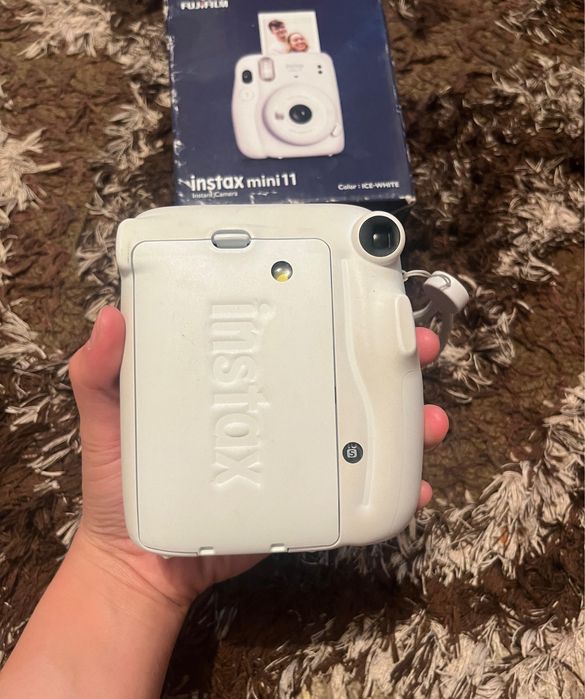 Instax mini 11 белый