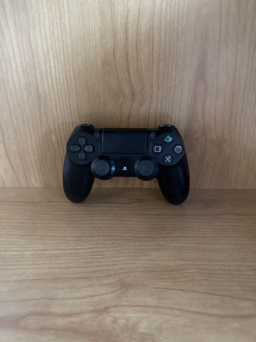 Продам Ps4 Slim 1ТБ б/у