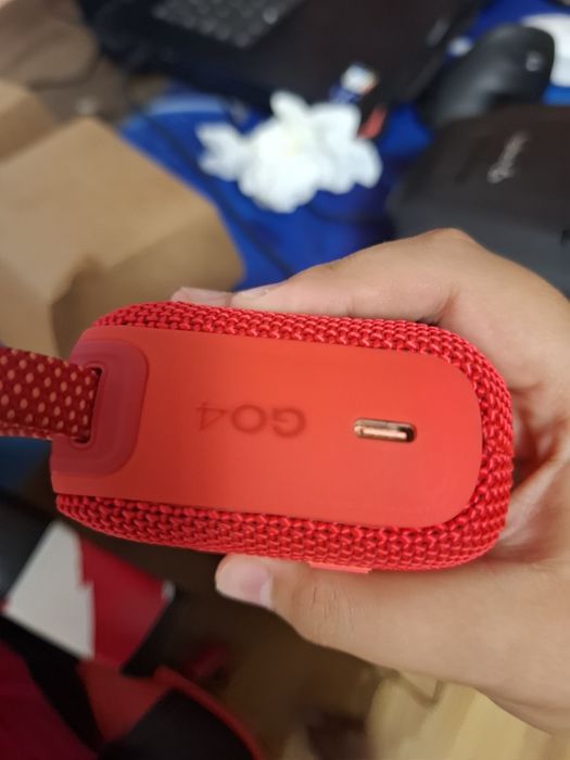 Se vand boxe jbl Go 4