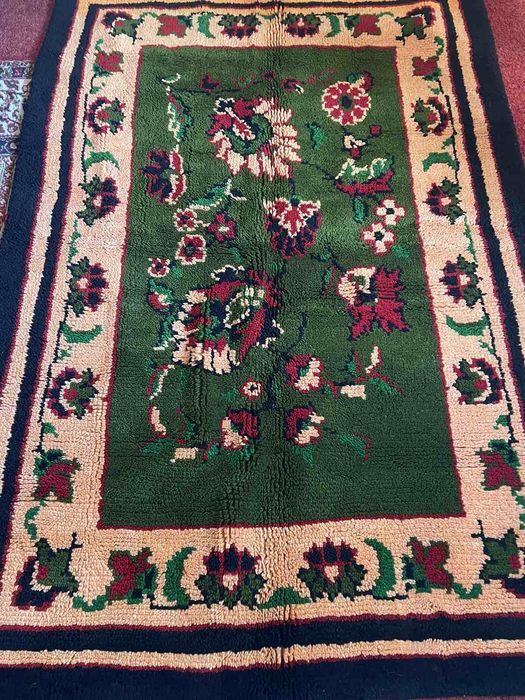 Автентични китеници от Троян