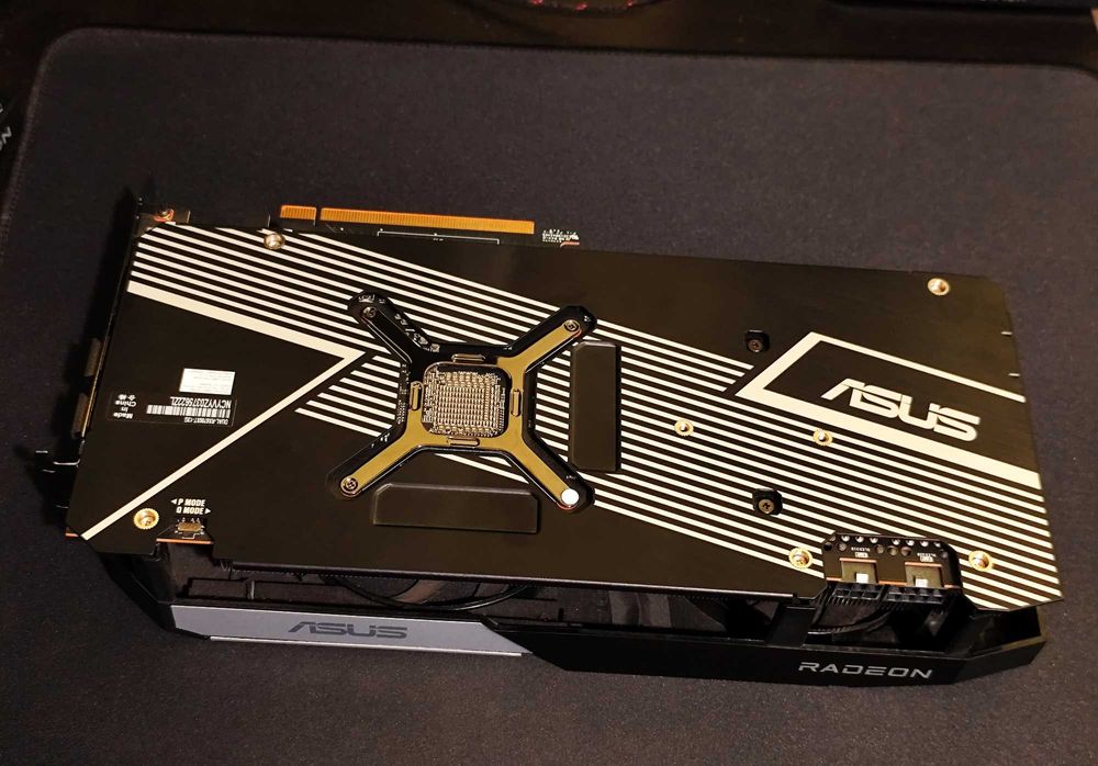 Placa video ASUS Radeon RX 6700 XT Dual 12 GB GDDR6 Garantie