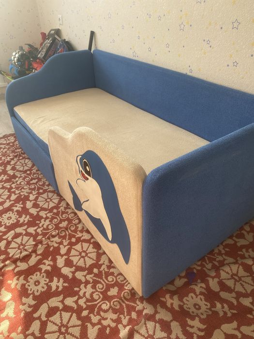 Продам детскую кроватку