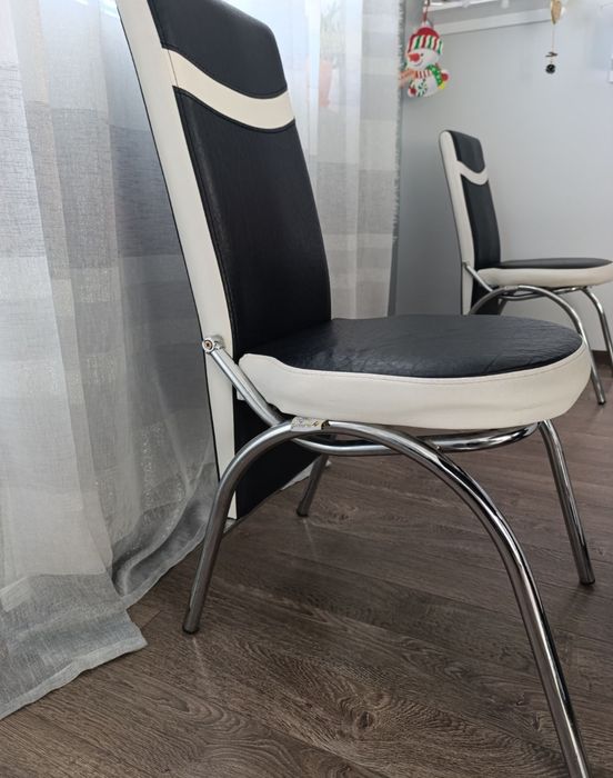 Кухненска маса с шест стола