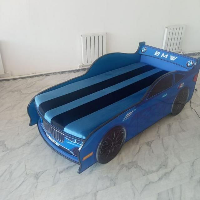 Детсая кровать машина