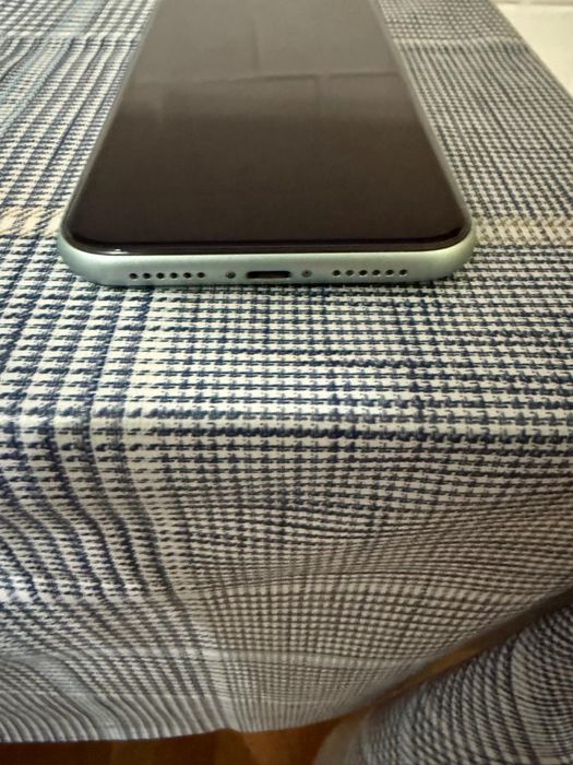 Iphone 11 в отличном состояний