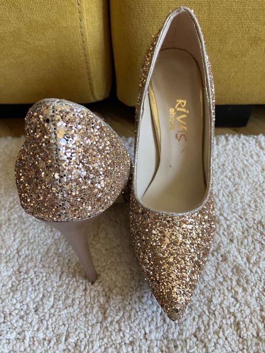 Обувки на висок ток Rivas - р-р 38