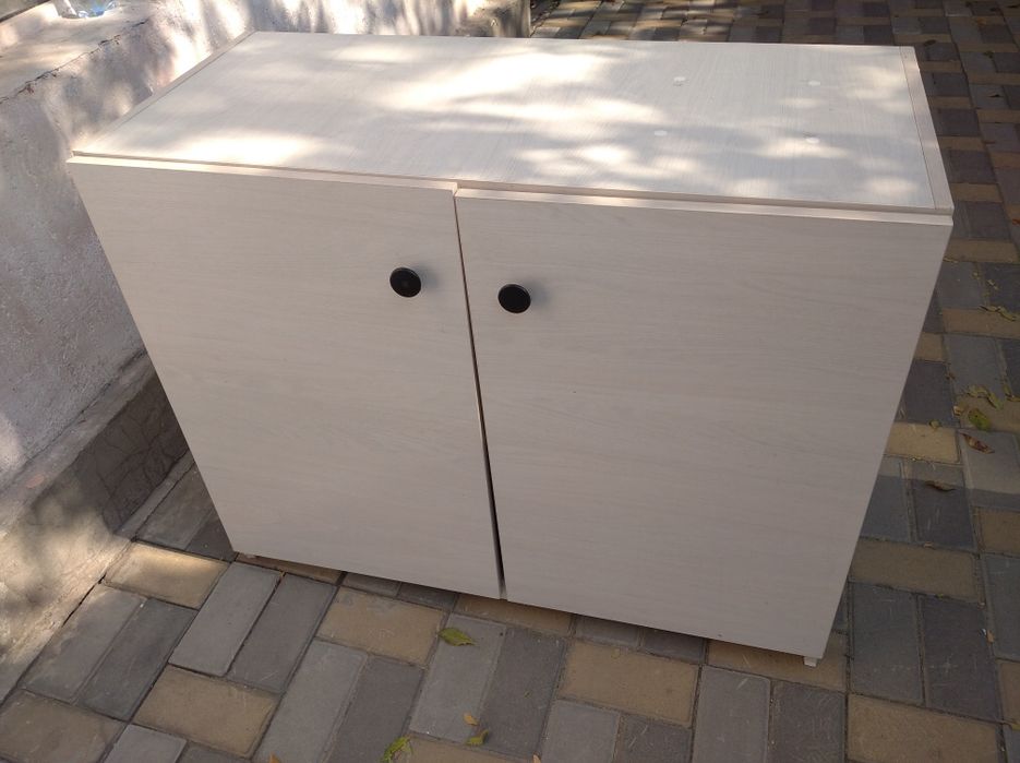 Тумбочка, бу , отличном состоянии