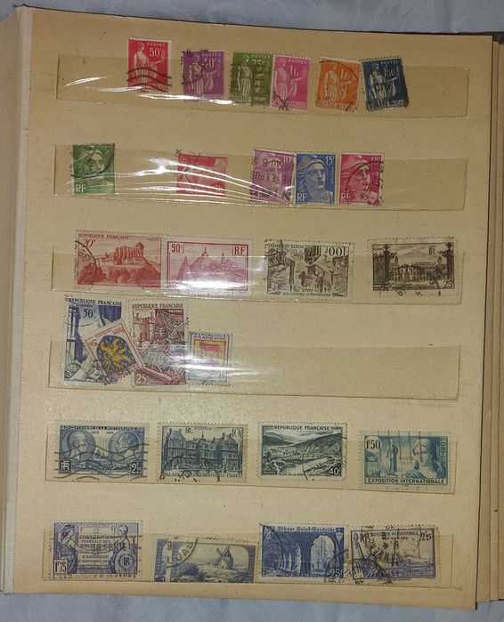 Pachet clasor+colita istorica  de colectie