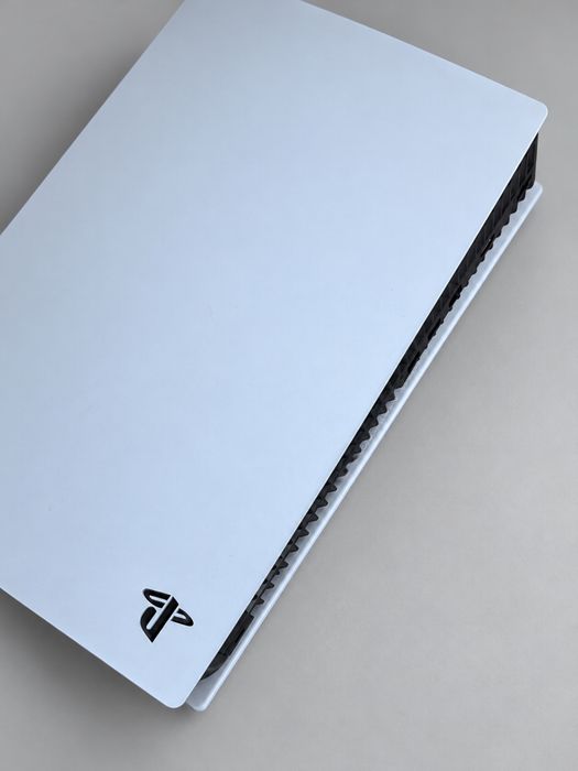 PlayStation 5 (не slim/pro)