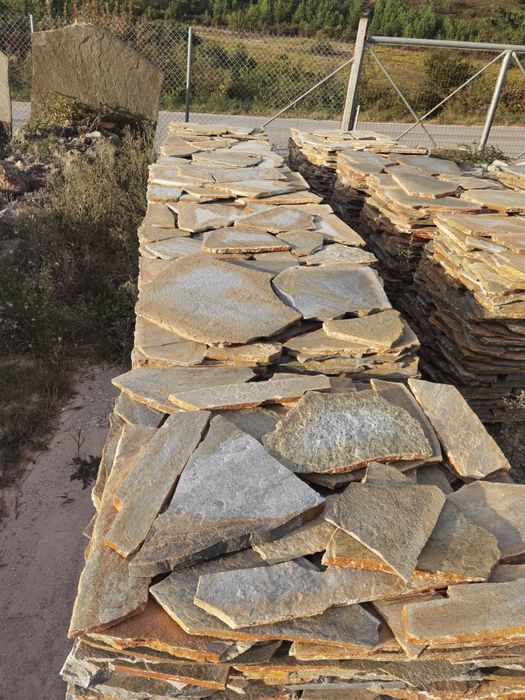 Piatra naturala cu montaj