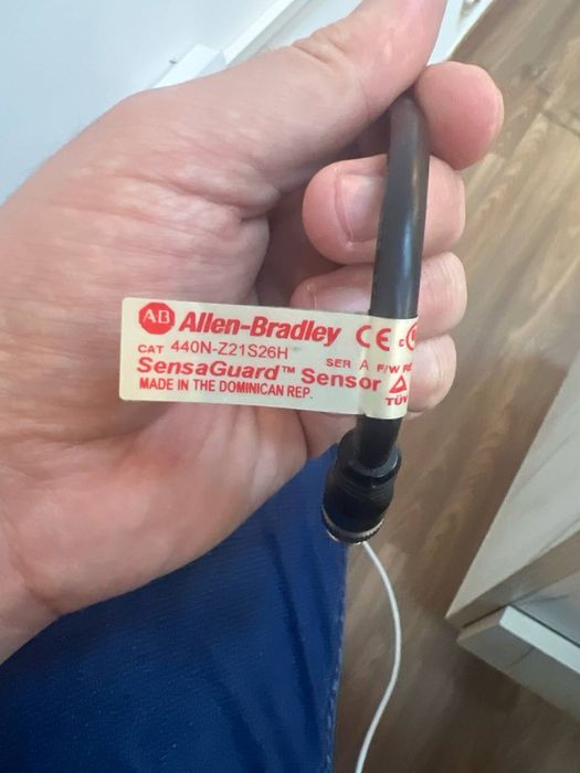 Датчик Allen Bradley TURCK

Allen-Bradley 440N-Z21S2