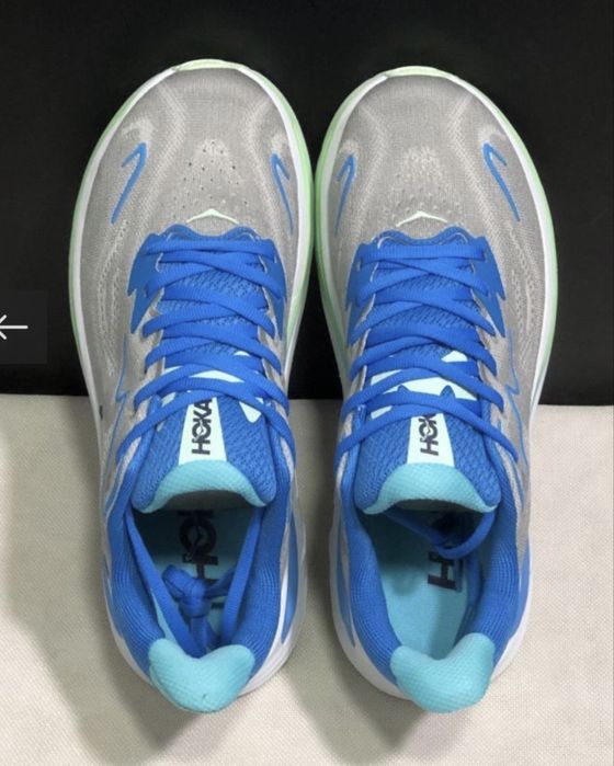 HOKA Clifton 10 Silver 43-44, originali noi, alergare fitness casual