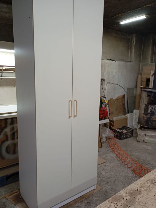 Продается шкаф новый