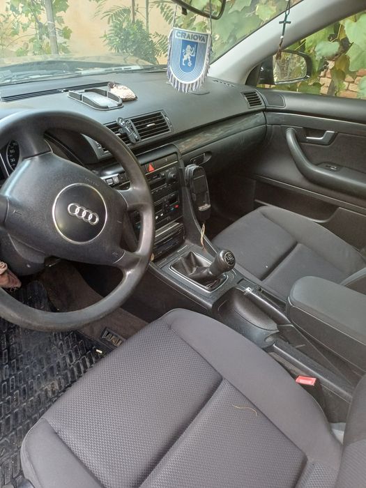AUDI A4 2004 — imagine 4
