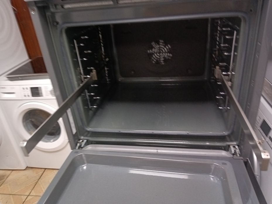 Иноксовапечка за вграждане Бош Bosch с две години гаранция