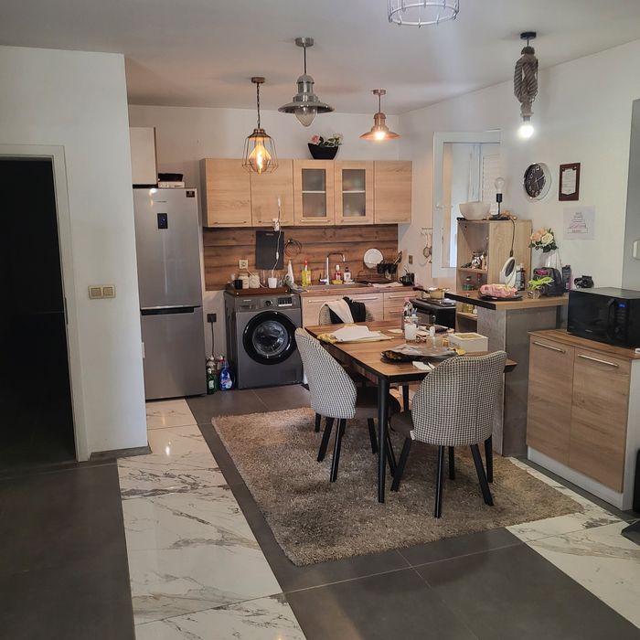 Продава се Къща в Русе, КТМ - 200 кв.м за 2000 €/кв.м - Снимка #4