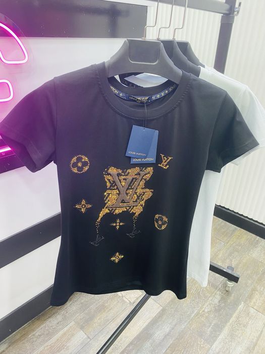 Тениски със най-високо качество на най-ниска цена!