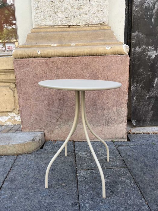 Masute terasa exterioara
