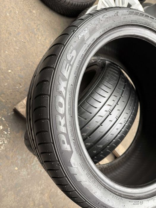 2x Anvelope Vara 275/40 R19 - Toyo Proxes T1 Sport