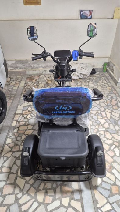 Skuter yangi holatda