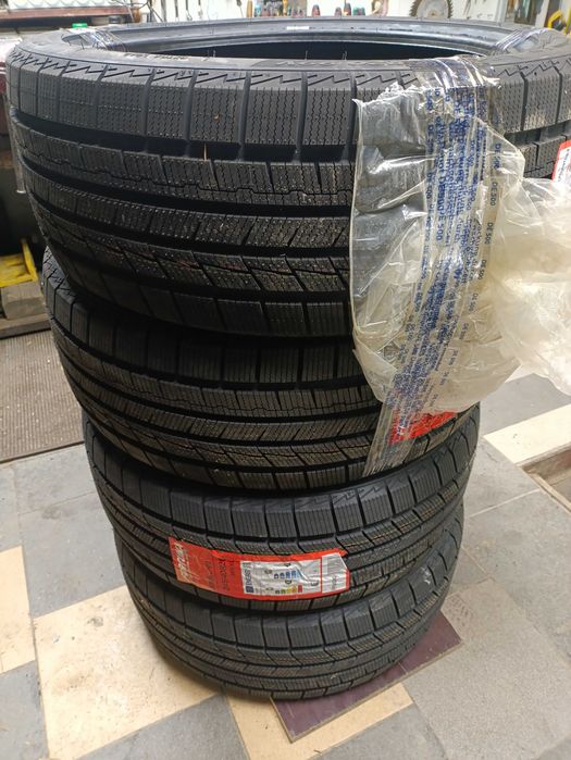 Зимни гуми 245/40 R20