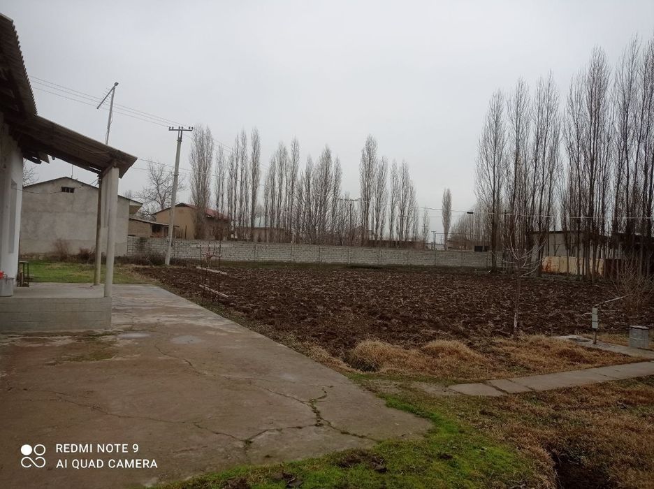 Hovli 17 sotix Qorasuv