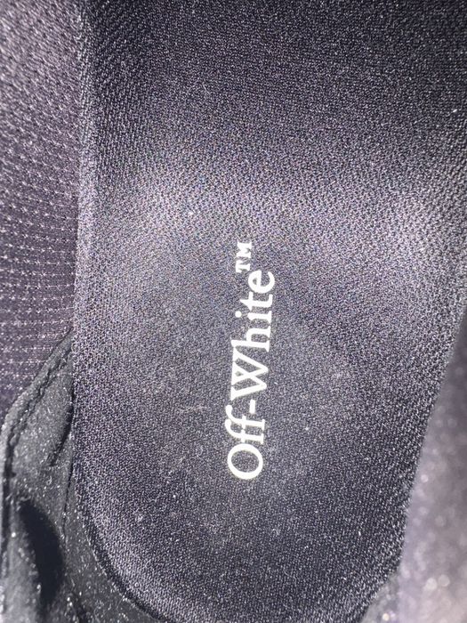 Off white oday 43 cu saculet