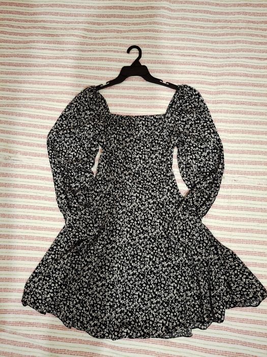 Платье коктейльное