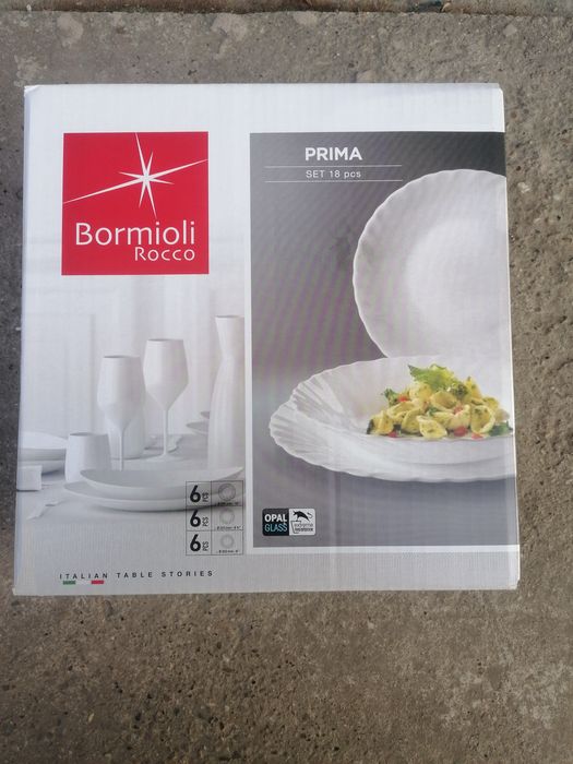 Serviciu de masă Bormioli Rocco, modelul Prima, compus din 18 piese re
