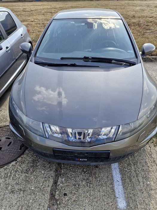 Хонда Сивик Civic ЛЯВ ВОЛАН 1.8i 140kc НА ЧАСТИ!