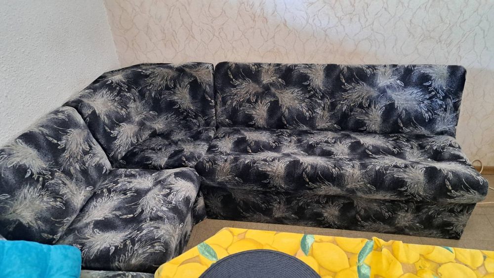 Дивана се подарява!