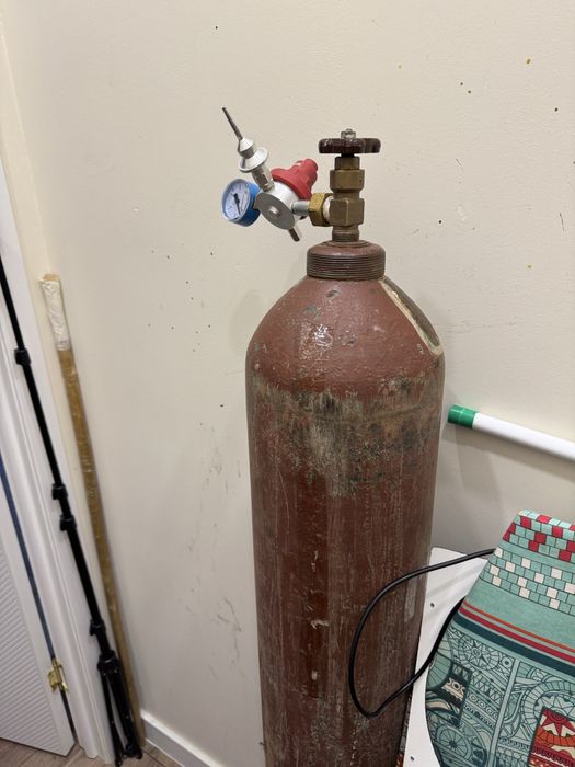 Продам готовый бизнес по гелиевым, воздушным шарам, без вложения