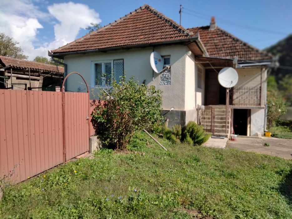 Doua case in temesesti