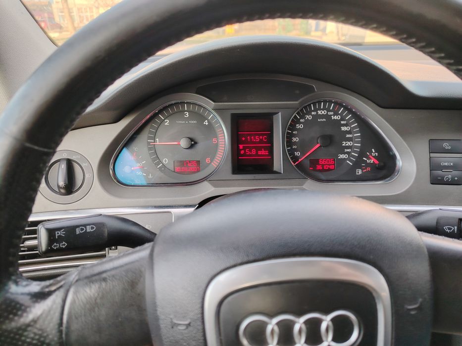 Vând Audi A6 4F diesel 2.0