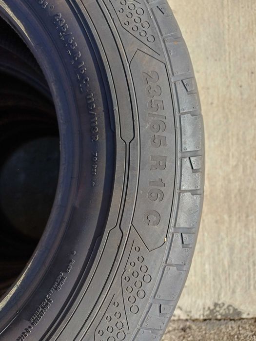 Летни гуми за бус 235 65 R16C